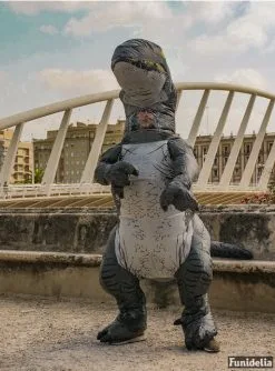 Aufblasbares Dinosaurier Velociraptor Blue Kostüm Für Erwachsene - Jurassic World -Faschingskostüm Verkäufe aufblasbares velociraptor blue kostum deluxe fur erwachsene jurassic world 1