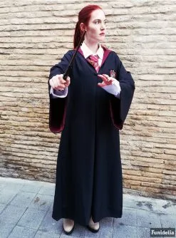 Harry Potter Gryffindor Cape Deluxe Für Erwachsene (Offizielle Sammler Replikat) 18 Harry Potter Gryffindor Cape Deluxe Für Erwachsene (Offizielle Sammler Replikat) -Faschingskostüm Verkäufe harry potter gryffindor umhang deluxe fur erwachsene offizielle sammler replikat 2