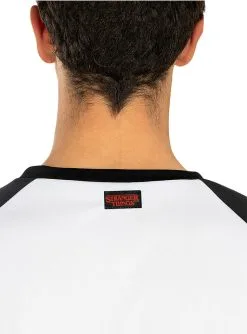 Hellfire Club Stranger Things 4 T-Shirt - Official Netflix -Faschingskostüm Verkäufe hellfire club stranger things 4 t shirt official netflix 3